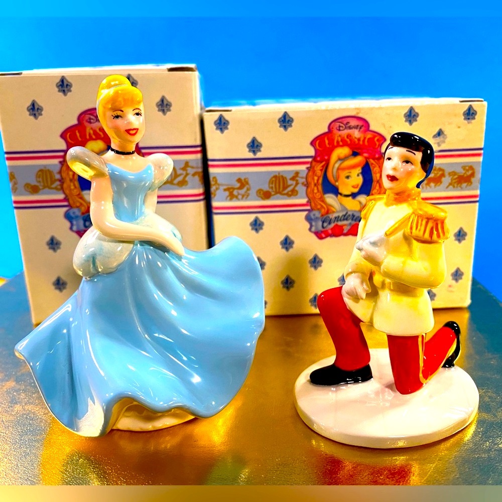 Walt Disney Classics Cinderella and Prince Charming Vintage Porcelain Figurines